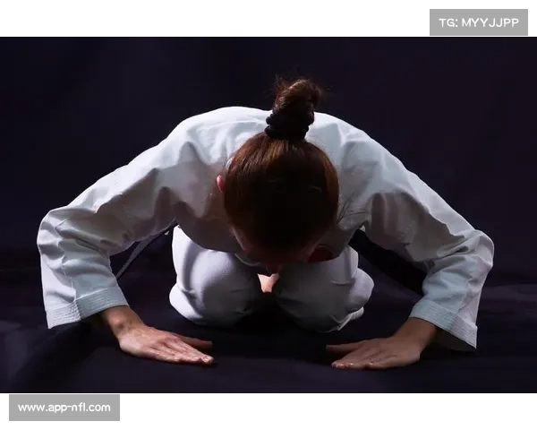 跆拳道礼仪教育：从赛场鞠躬到日常行为的规范